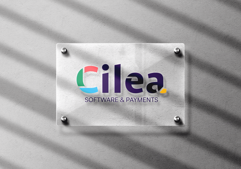 Plaque transparente avec le logo Cilea.